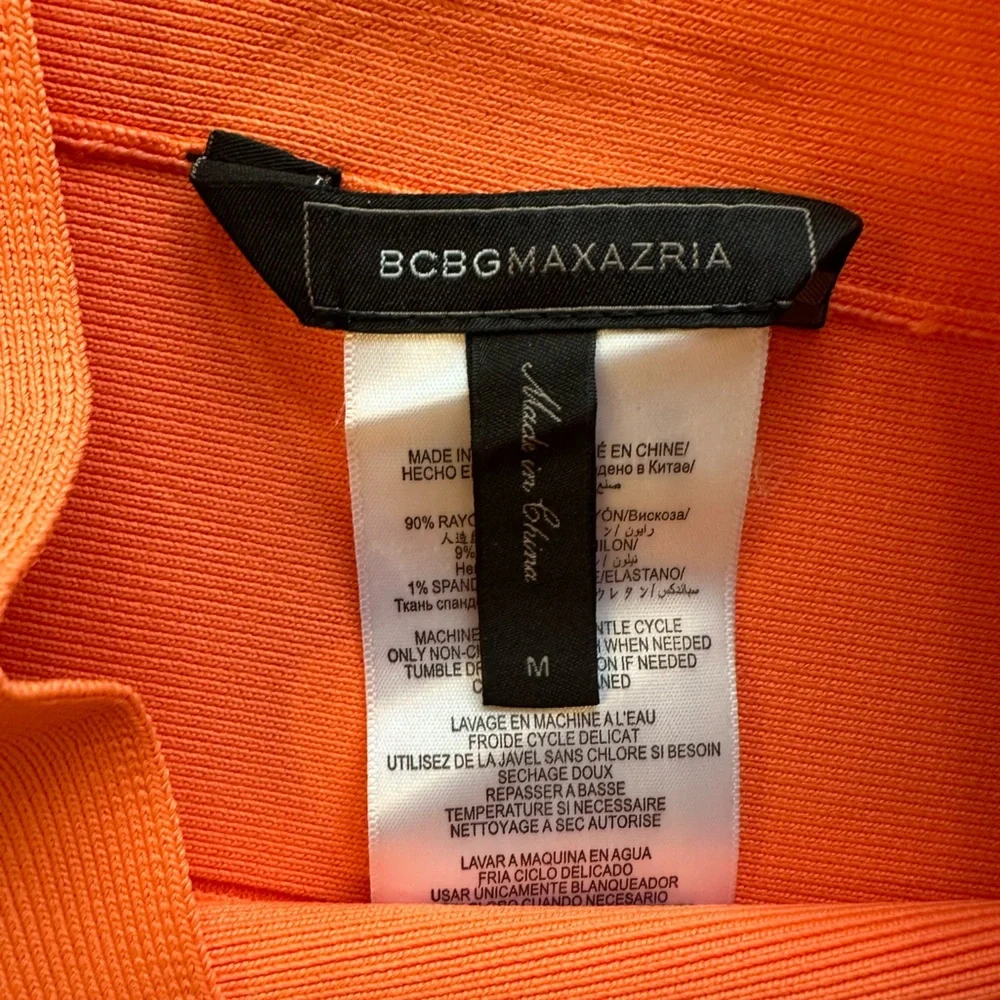 BCBG banded mini skirt size M. - Picture 2 of 4